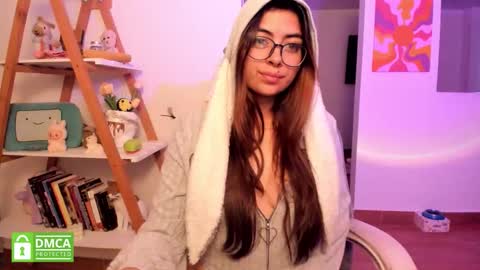 Sarah Ana Banana online show from 2, 2, 2026