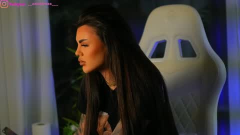 Dee online show from 9, 12, 2024