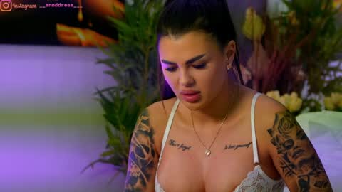 Snapshot of perfectt33n chatting on 28, 10, 2025 Dee online show from 28, 10, 2025