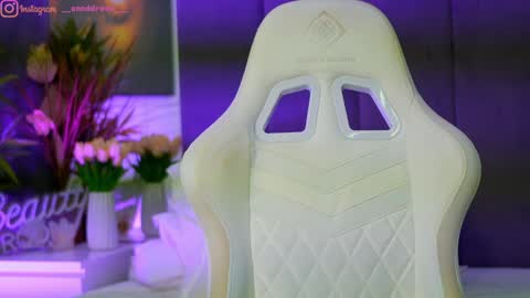 Snapshot of perfectt33n chatting on 11, 11, 2025 Dee online show from 11, 11, 2025