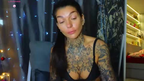 Snapshot of perfecttbaby77n chatting on 21, 12, 2025 Anna online show from 21, 12, 2025