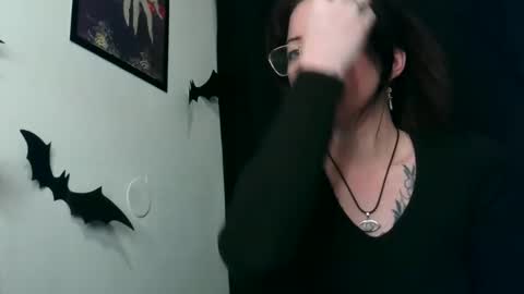 Snapshot of persephones_garden chatting on 15, 1, 2026 Persephone online show from 15, 1, 2026