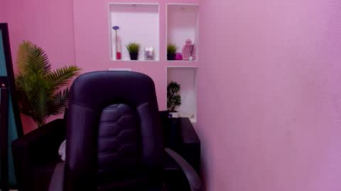 horror flying on the wings of the night.... online show from 13, 12, 2025