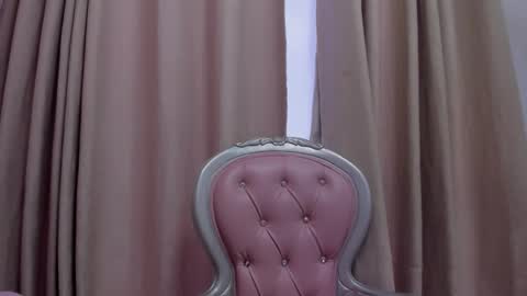 LAURA  online show from 2, 1, 2025
