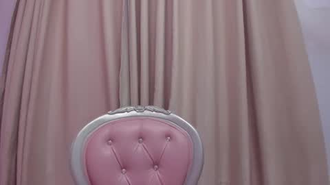 LAURA  online show from 11, 1, 2025