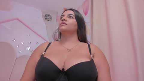 LAURA  online show from 4, 3, 2025