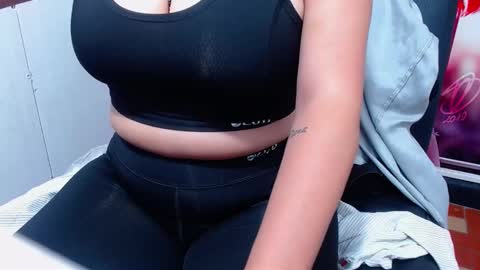 Snapshot of pervertt_nicole chatting on 26, 1, 2025 Nicole online show from 26, 1, 2025