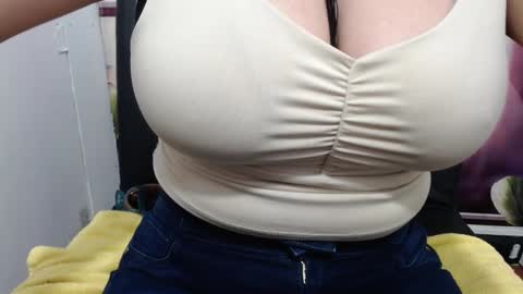 Snapshot of pervertt_nicole chatting on 24, 2, 2025 Nicole online show from 24, 2, 2025
