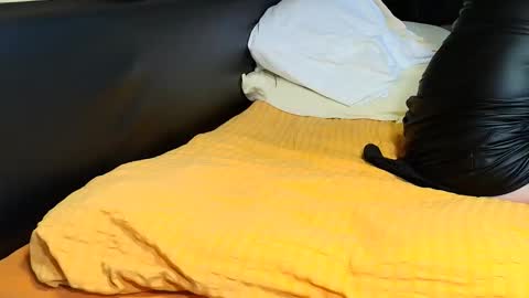 peter196888 online show from 19, 9, 2025