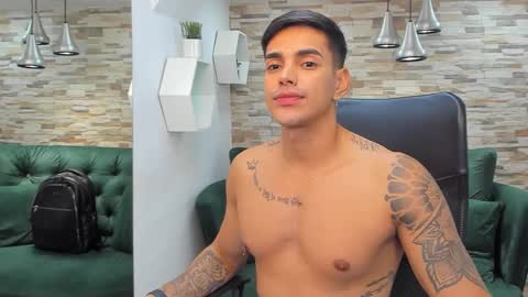 Snapshot of peter_dainty chatting on 12, 3, 2025 Peter instagram Jairquiroga online show from 12, 3, 2025