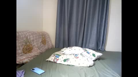 petite_funnie online show from 7, 10, 2025