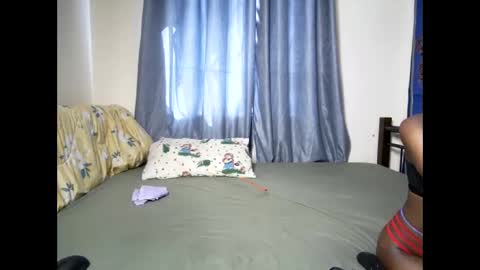 petite_funnie online show from 14, 10, 2025