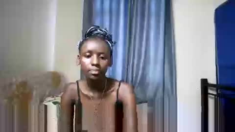 petite_funnie online show from 28, 10, 2025