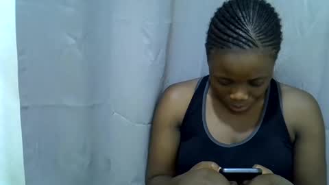 petite_melan online show from 9, 9, 2025
