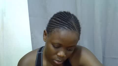 petite_melan online show from 14, 9, 2025