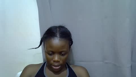 petite_melan online show from 19, 9, 2025