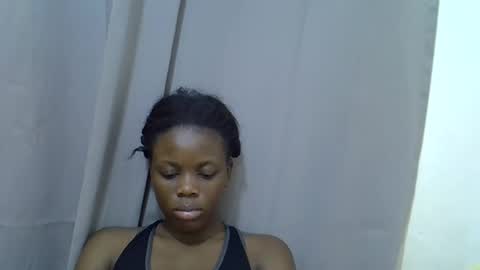 petite_melan online show from 25, 9, 2025