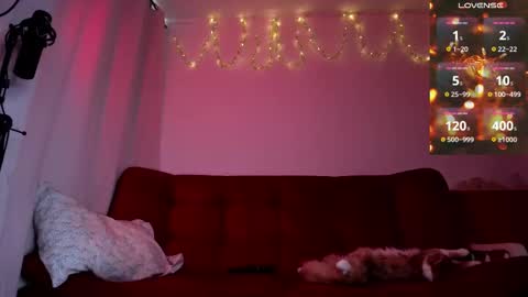 diana fansly petitemuse online show from 27, 2, 2025