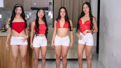 Sara Emma and Nahomy online show from 16, 10, 2025