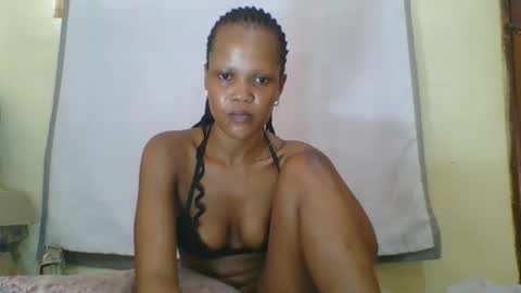 petitesmiley online show from 20, 9, 2025