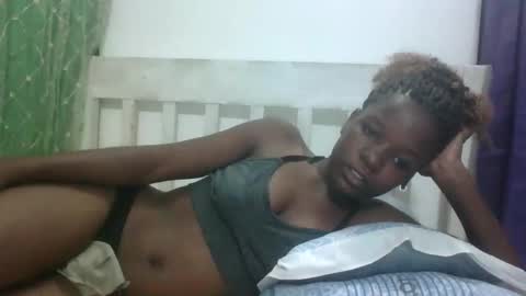 petitesweetchiq online show from 18, 10, 2025