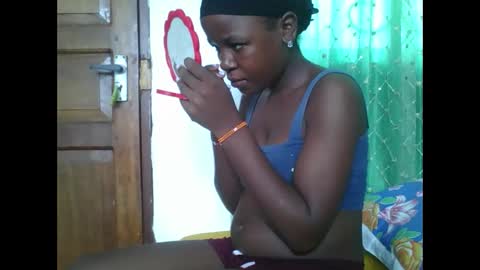 petitesweetchiq online show from 9, 1, 2026