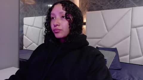 Moon  online show from 18, 12, 2025