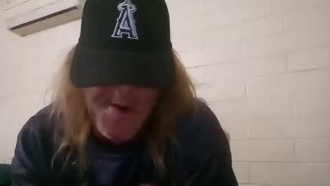 Hugh Pervert online show from 23, 9, 2025