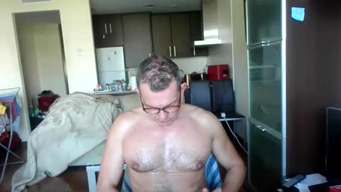 Snapshot of pg19clp4191zm chatting on 19, 11, 2025 Alex online show from 19, 11, 2025