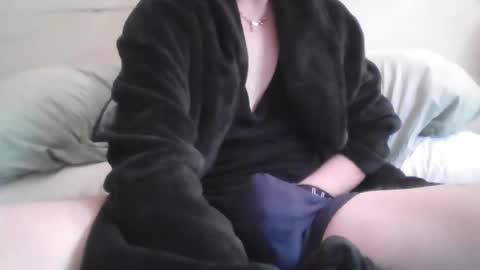 Snapshot of pgramlin09 chatting on 2, 12, 2025 pgramlin09 online show from 2, 12, 2025