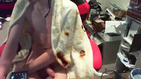 Snapshot of phantm420__ chatting on 8, 1, 2025 phantm420__ online show from 8, 1, 2025