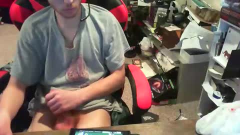 Snapshot of phantm420__ chatting on 14, 1, 2025 phantm420__ online show from 14, 1, 2025