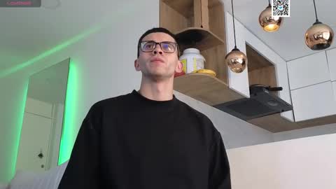 phantom_bigger1 online show from 27, 2, 2025