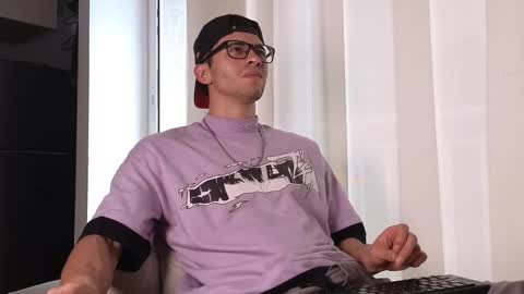 phantom_bigger1 online show from 24, 9, 2025