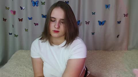 Snapshot of phantommira chatting on 6, 1, 2025 phantommira online show from 6, 1, 2025