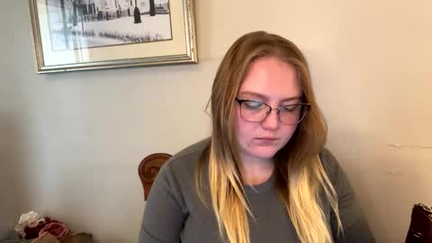 PhatAssBlond online show from 28, 1, 2025