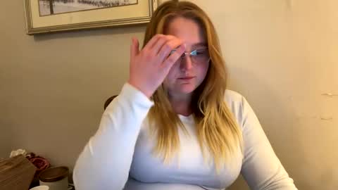 PhatAssBlond online show from 29, 1, 2025