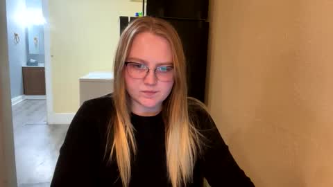 PhatAssBlond online show from 5, 2, 2025