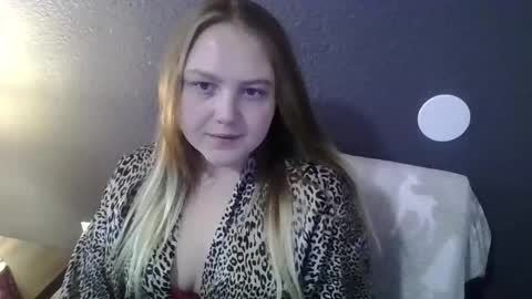 PhatAssBlond online show from 7, 3, 2025