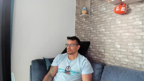 Philipe online show from 16, 10, 2025