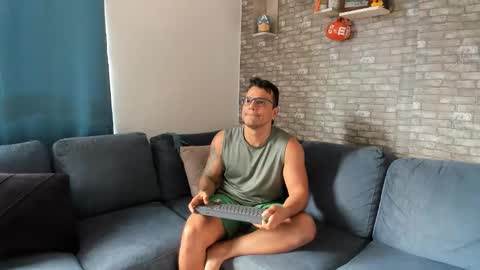 Philipe online show from 27, 10, 2025