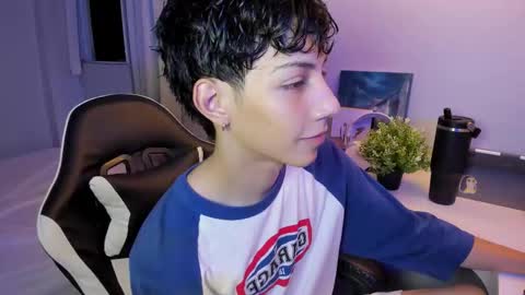 Snapshot of philipe_moonlight_ chatting on 19, 10, 2025 Phil. INDEPENDENT MODEL online show from 19, 10, 2025