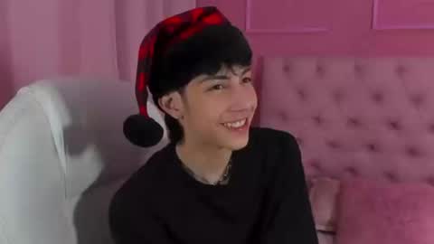 Phil.   INDEPENDENT MODEL online show from 11, 3, 2026