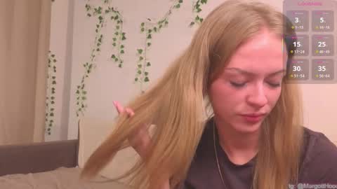 Snapshot of philippagales chatting on 2, 10, 2025 Margot call me Margot Robbie online show from 2, 10, 2025