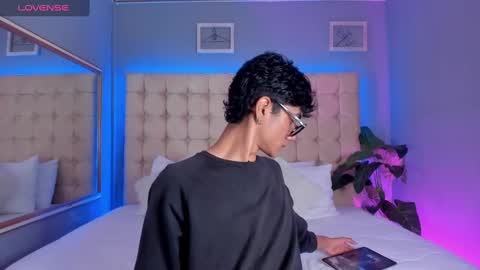 Phillip online show from 22, 9, 2025