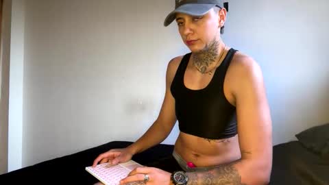 Snapshot of phillip_brownn chatting on 11, 11, 2025 PHILLIP online show from 11, 11, 2025