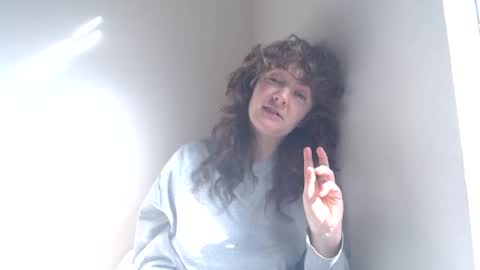 sophie online show from 1, 2, 2025