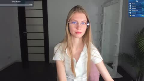 Phoebe online show from 17, 2, 2025