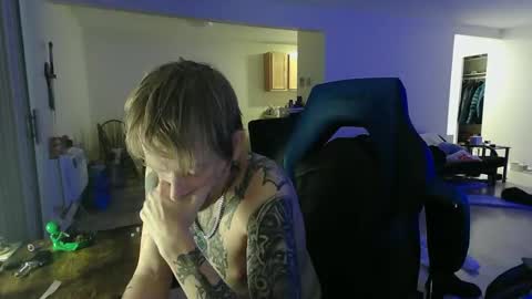 Snapshot of phrostdd chatting on 25, 10, 2025 FrankenDaddy online show from 25, 10, 2025