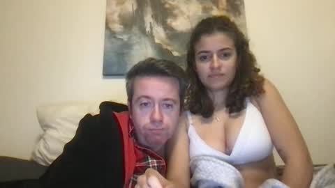 pia_couple online show from 4, 2, 2026